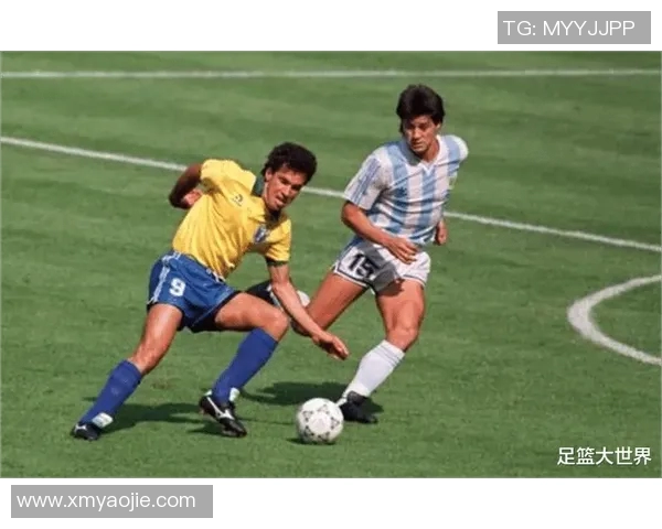 巴西队卷发足球明星的传奇故事与辉煌成就揭秘